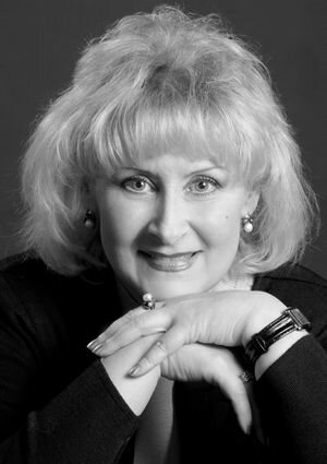 Відійшла у вічність колишня солістка опери, в. о. заступника завідувача оперної трупи Наталя Мойсеєва Відійшла у вічність колишня солістка опери, в. о. заступника завідувача оперної трупи Наталя Мойсеєва